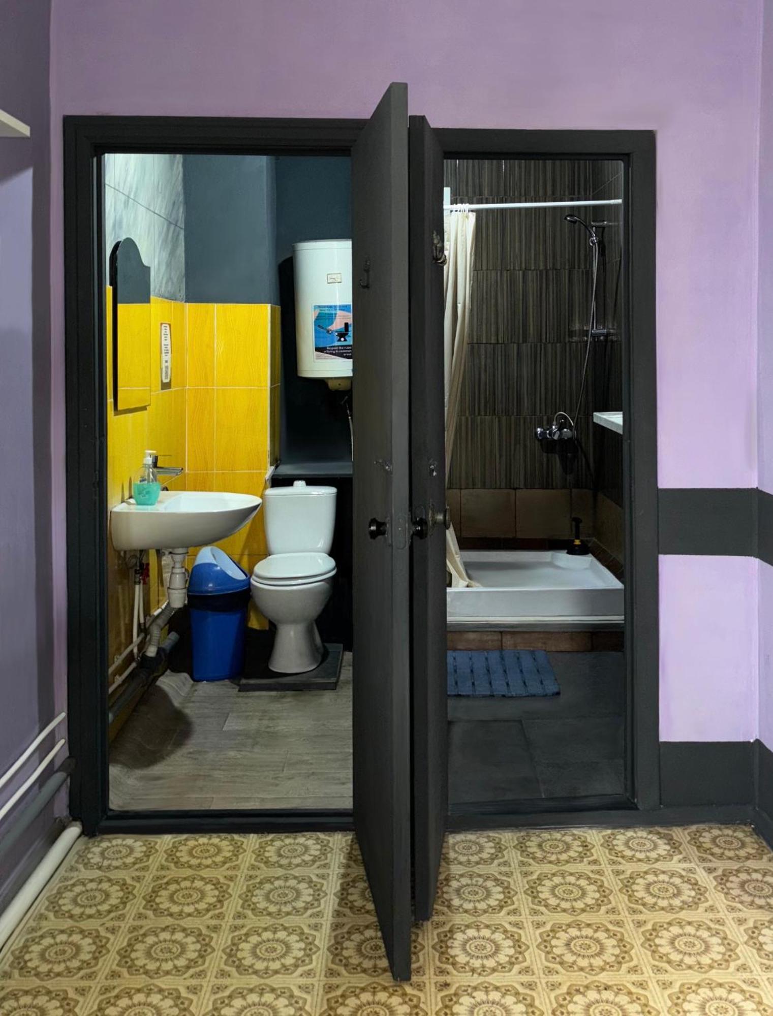 Chill Hostel Кишинев Хостел *
